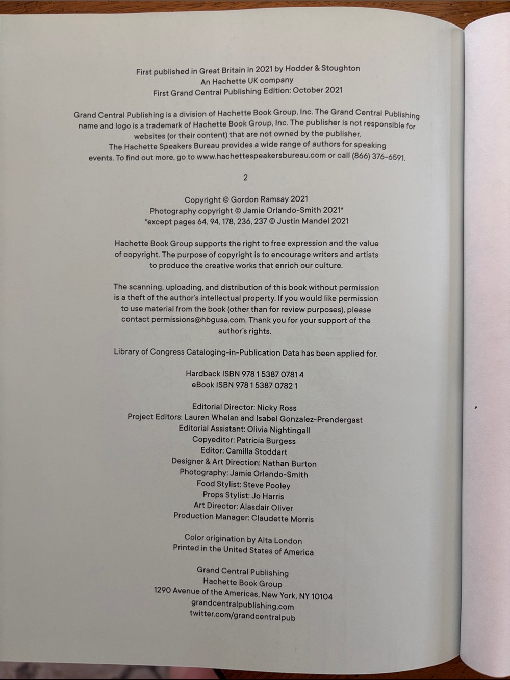 NEW Gordon Ramsay "Ramsay In 10" Hardcover Cookbook - Picture 5 of 5